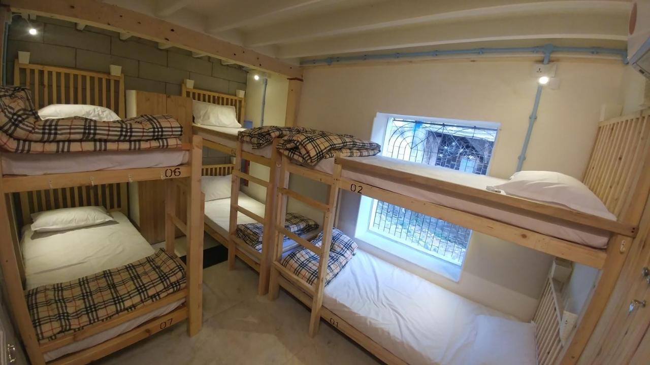 Хостел Namastey Mumbai Backpackers Екстер'єр фото